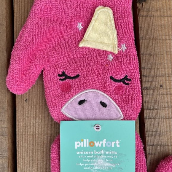 PillowFort Pink Unicorn Washcloth Bath Mitts - Picture 2 of 3